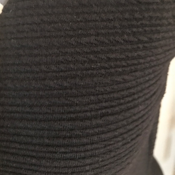 Xtaren V neck sleeveless LBD  sz small - Picture 3 of 6